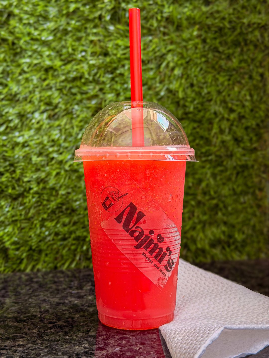 Strawberry slush (N)