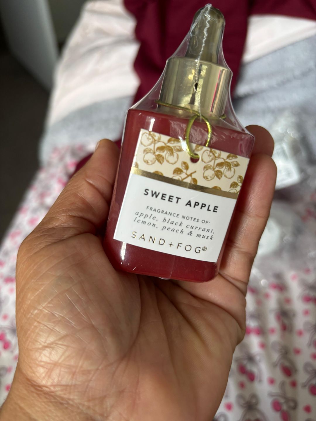 Sweet apple sand and fog perfume oil dropper