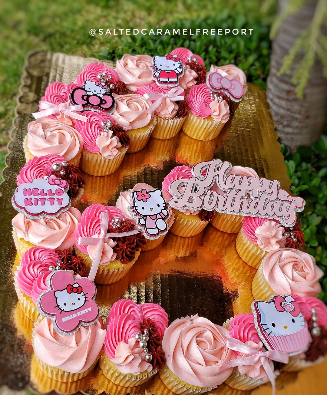 Cupcakes (Per dozen)