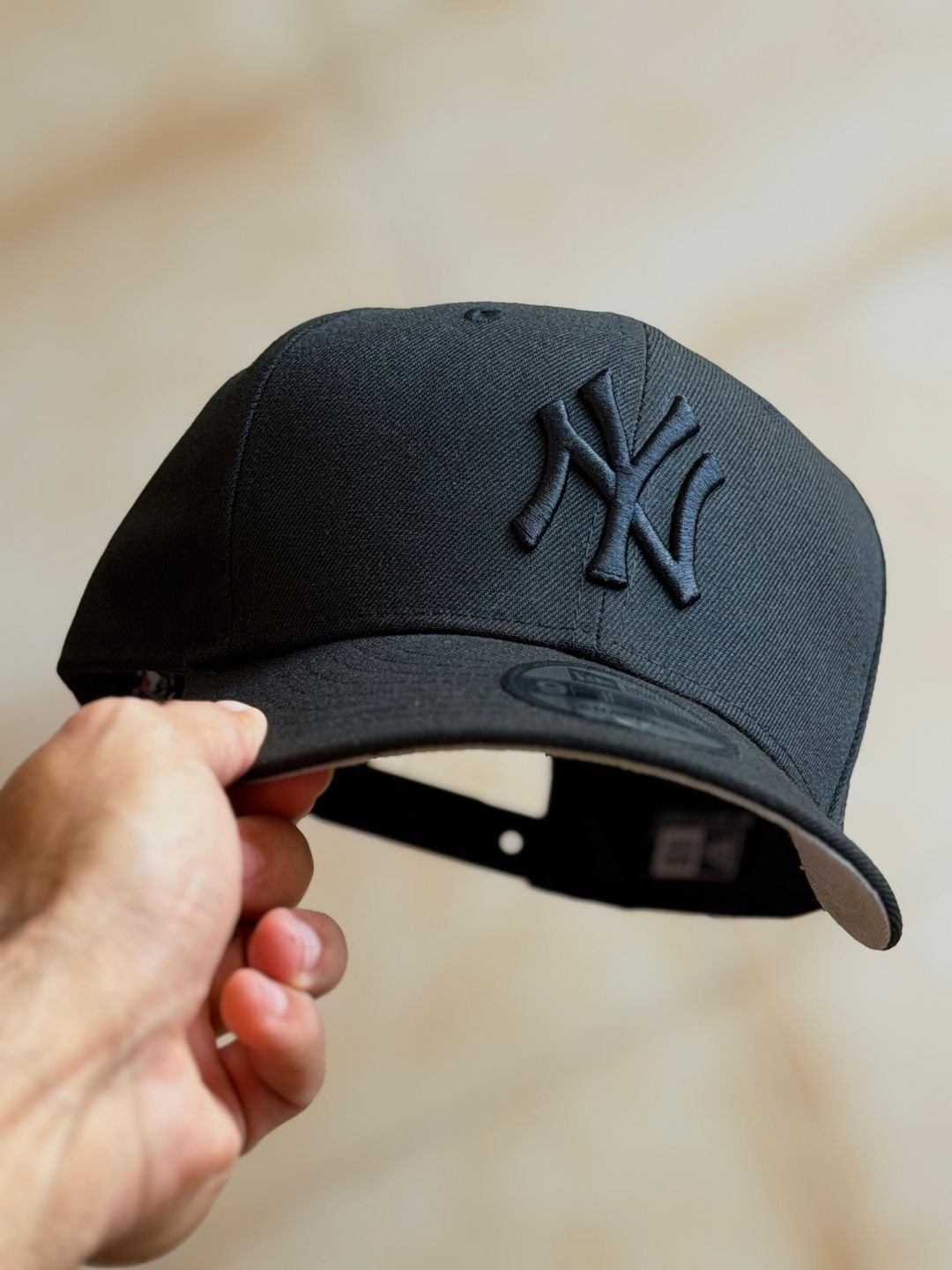 New Era 9Fifty - NY Yankees Basic Black on Black