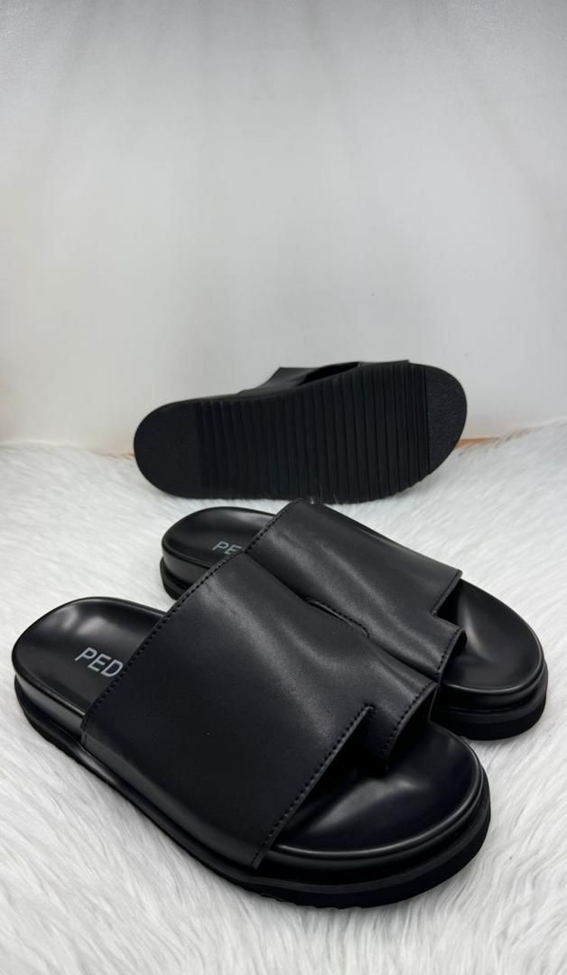 Mules Minimalistes Noires PEDRO 