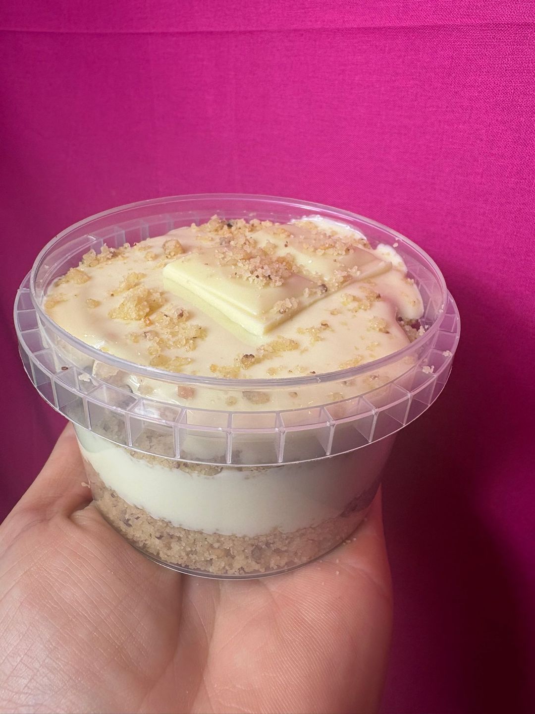Milkybar Cookie Crumble Pot