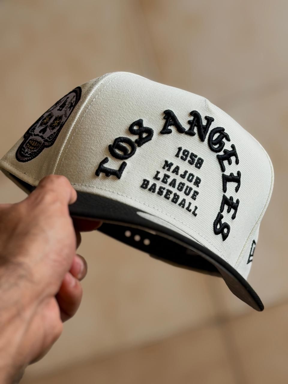 New Era 9Fifty A-Frame -  La Dodgers Skull Chrome Two Tone Edition