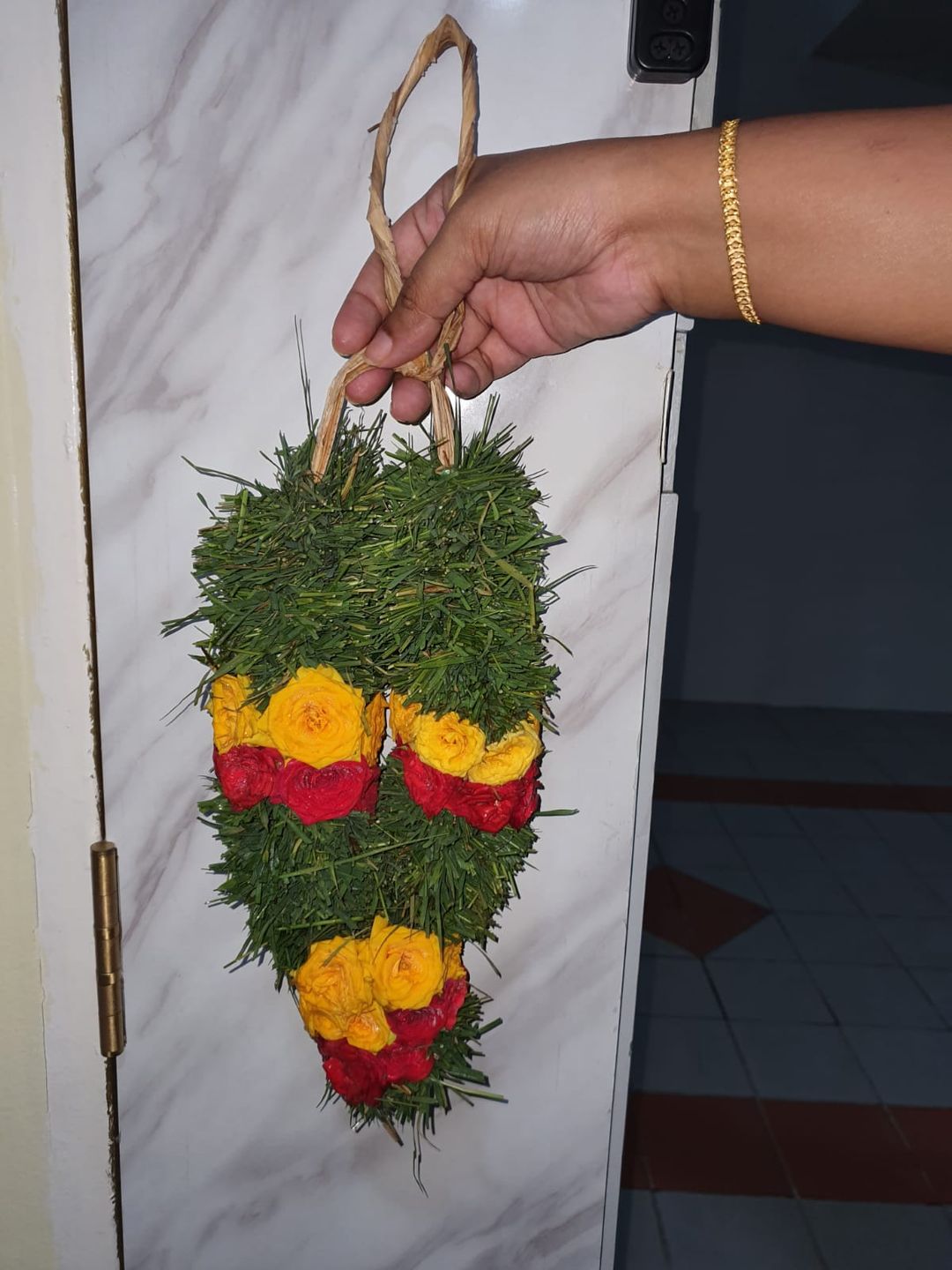 Arugampul garland 