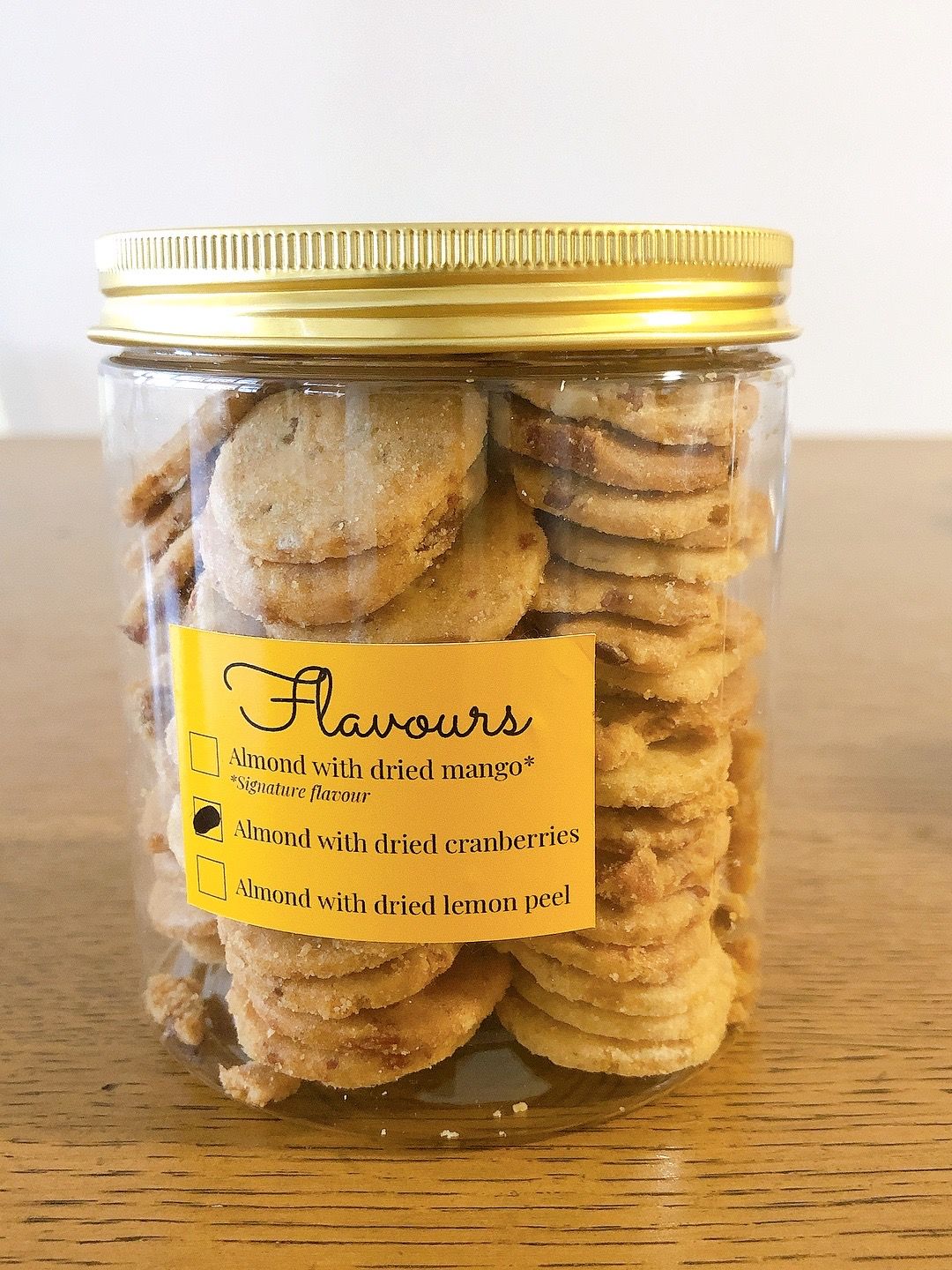 Cookie with almond nuts and dried mango - container (200gm)