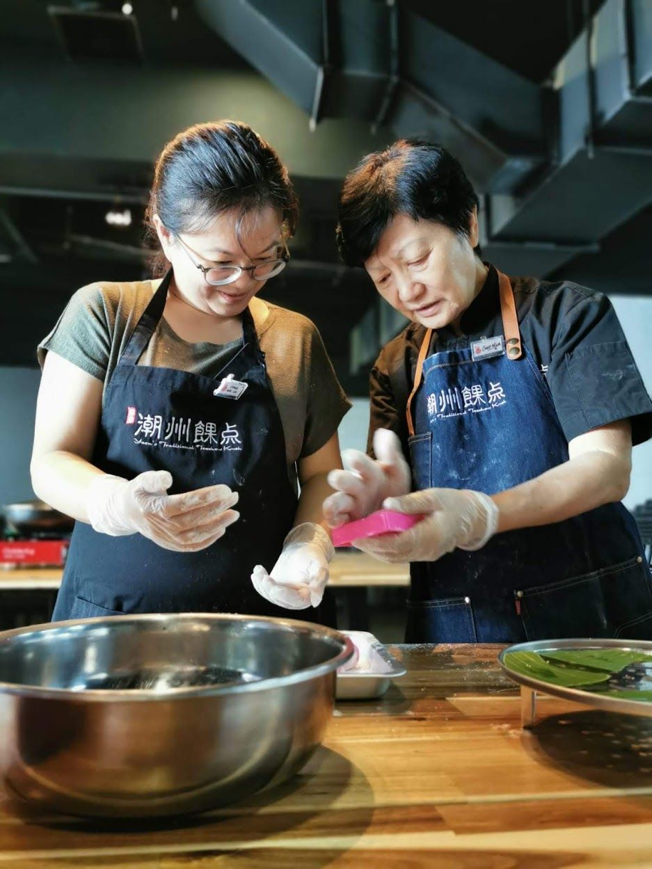 [3 hours] Traditional Teochew Tiam Tor Kueh Workshop (Fully Hands-on)