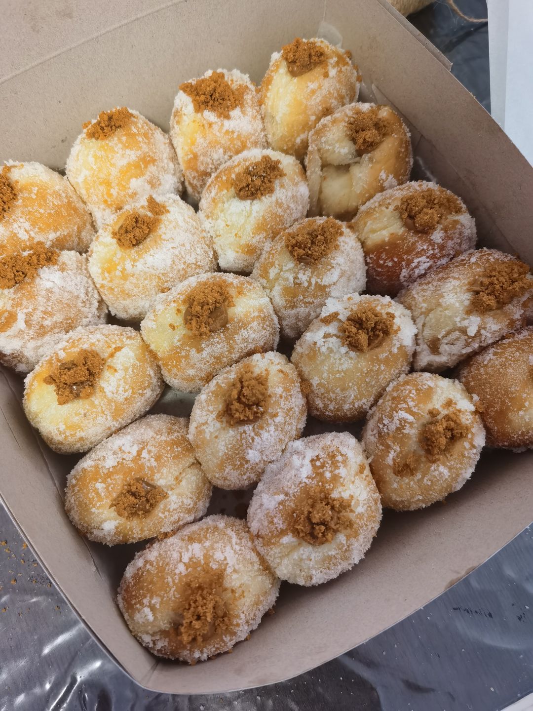 20pcs Mini Stuffed Doughnuts [Biscoff]