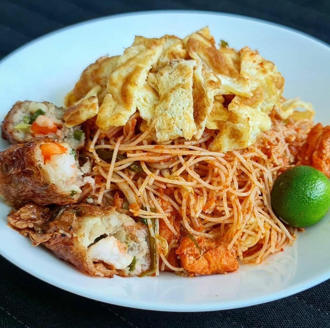 Set A - Dry Mee Siam with 1 Ngoh Hiang