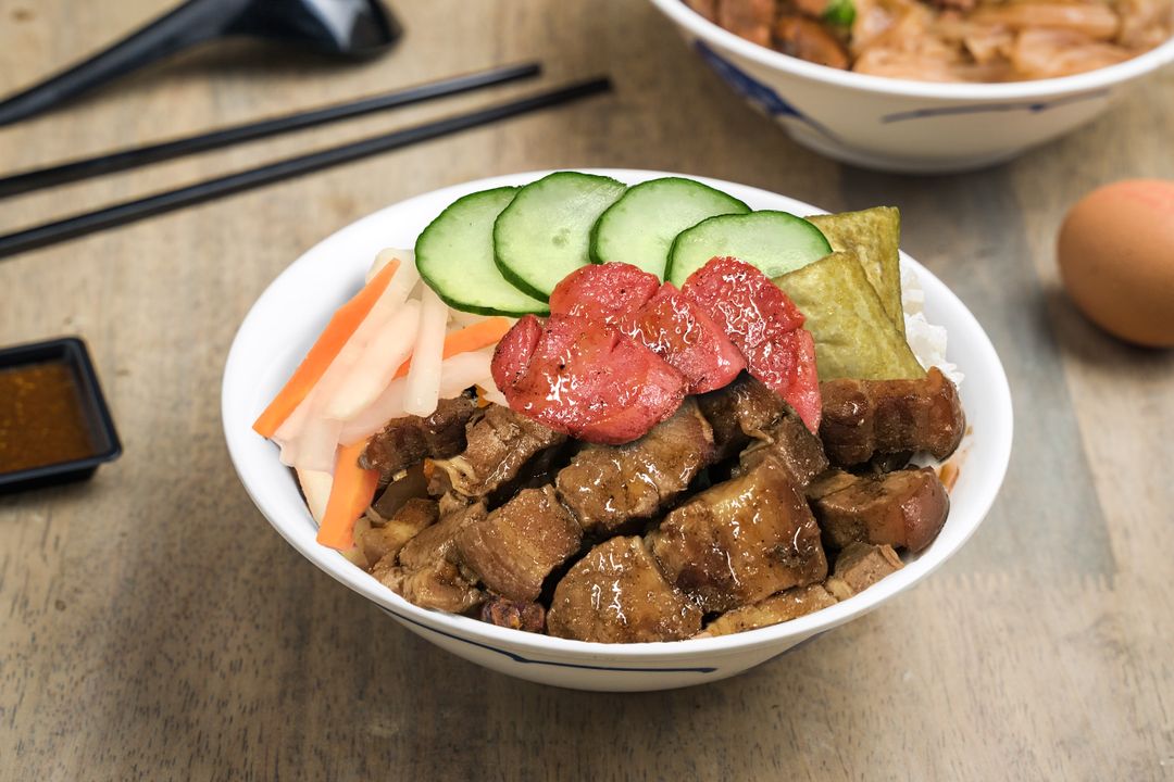 Signature Braised Pork Belly Rice Bowl 招牌卤肉饭🐷