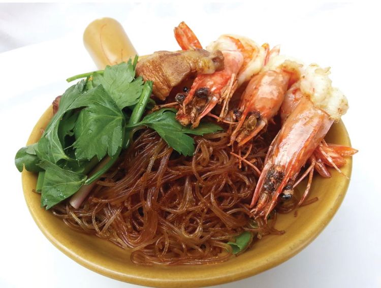 Claypot crystal noodles with prawns 