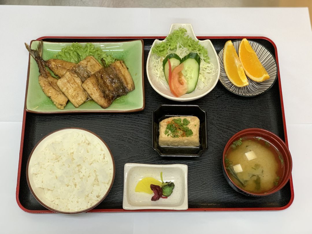 P005 Set - Sanma Kabayaki Set　秋刀魚蒲焼き弁当