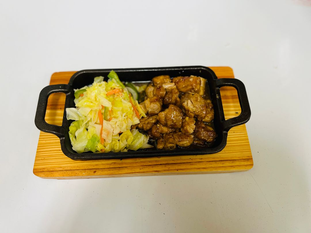 P023 Chicken Teppanyaki 铁板鸡柳