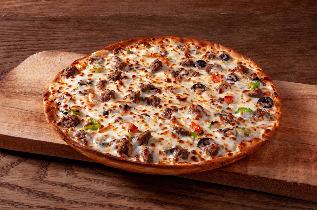 Beef Pizza - بيتزا لحم   -