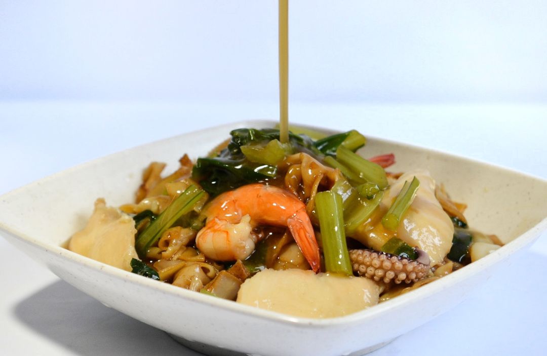 Seafood Hor Fun 海鲜滑蛋河粉