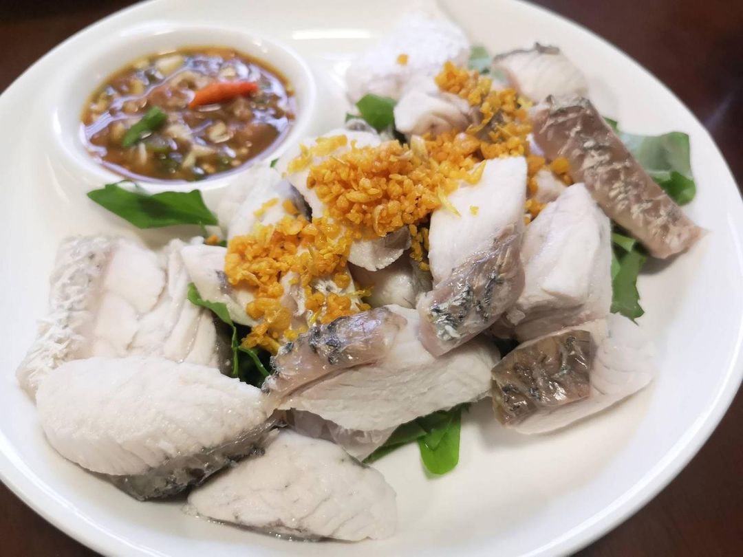 Steam Seabass Fillet with Thai Dipping Sauce