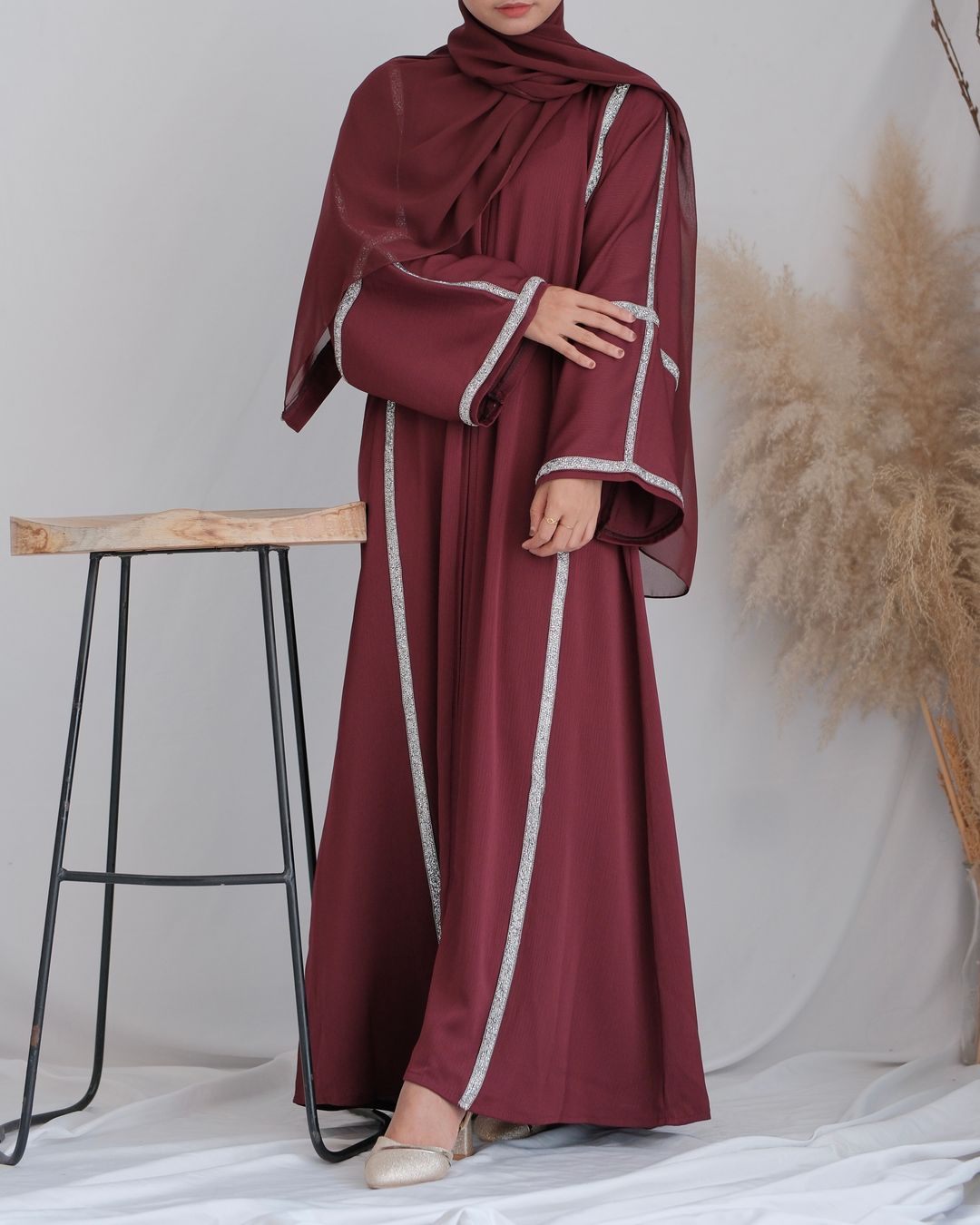 Nayla Abaya