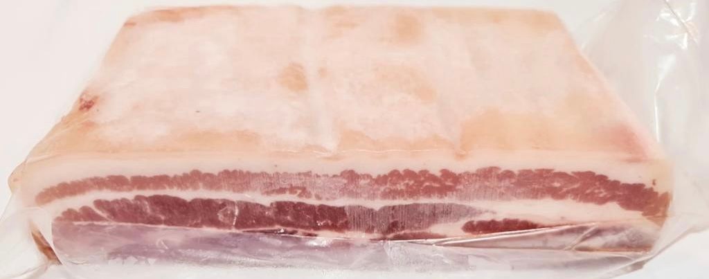 带皮三层肉 Three-layer Pork Belly with skin -$10.5/1kg