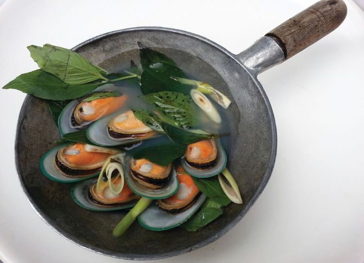 Claypot mussel 