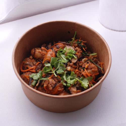 Hàokè Hakka Suan Pan zi, Takeaway box (*contains pork)