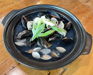 홍합탕 Mussel Soup (2Pax)