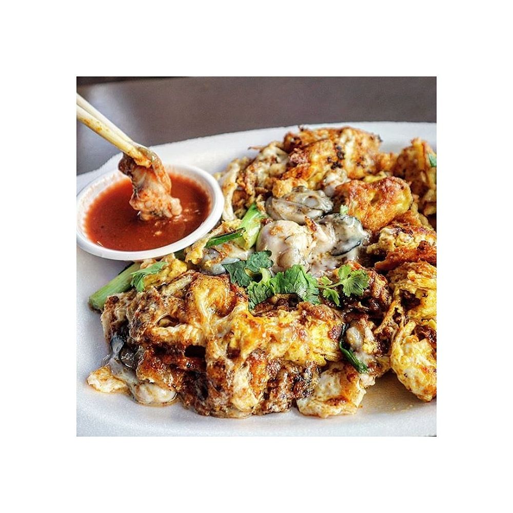 蚝煎  fried oyster omelette 