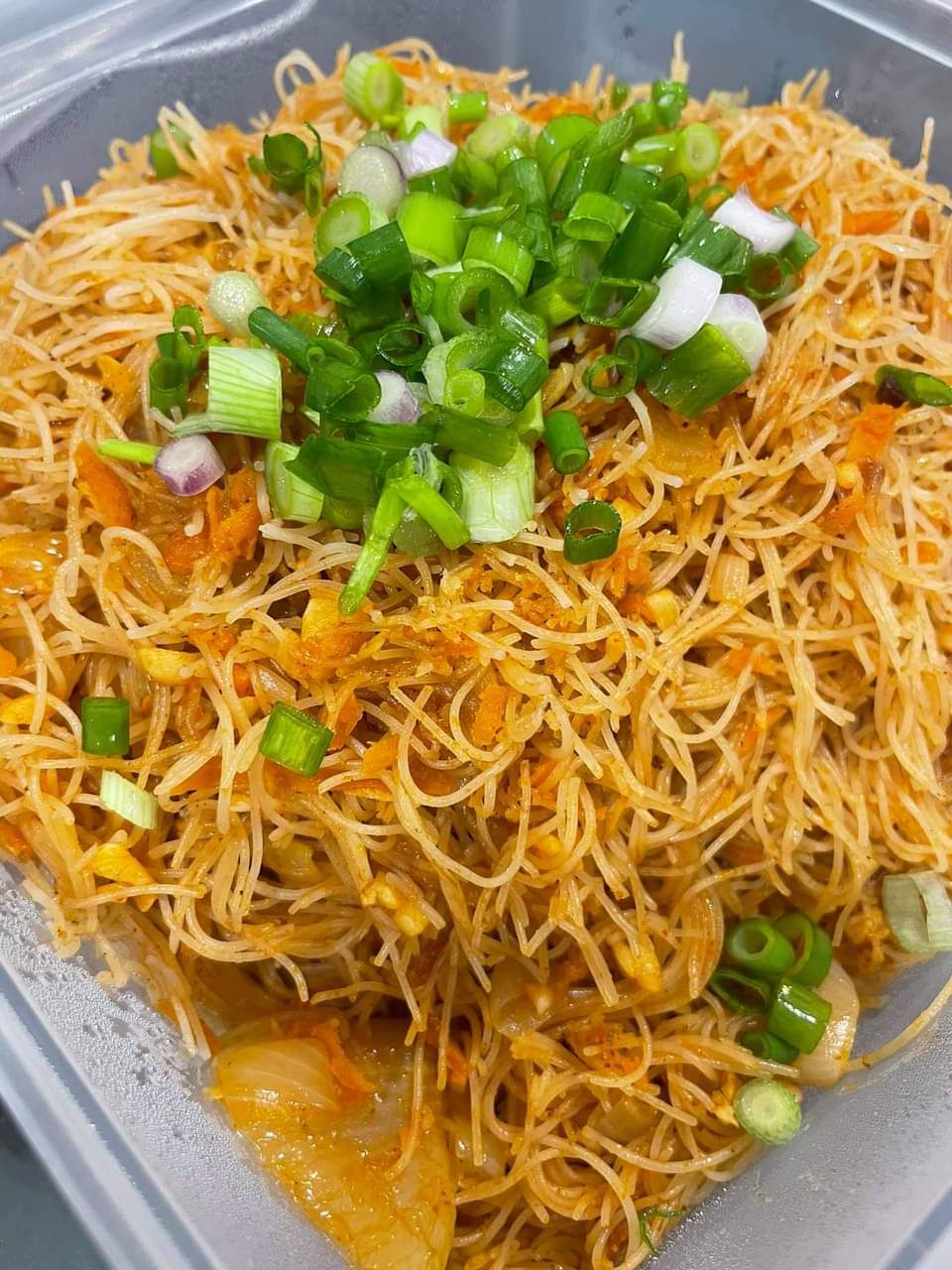 Home Cooked Tomyam Fried Bee Hoon 东炎炒米粉 