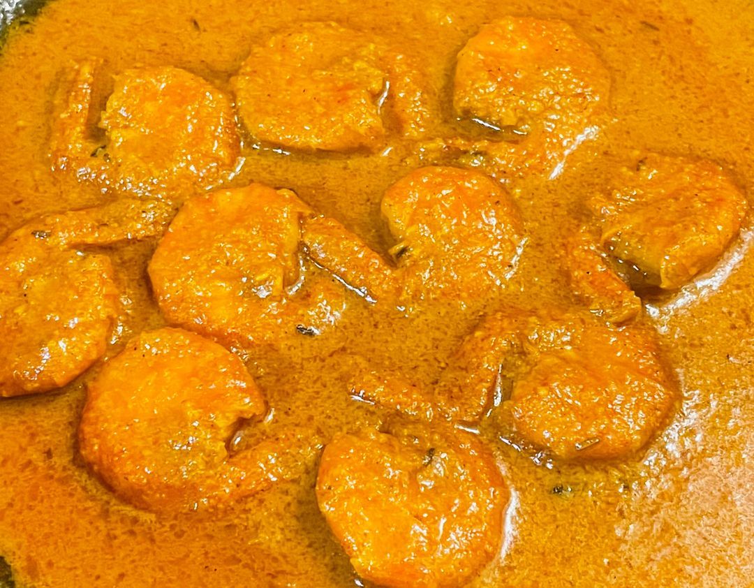 Chingrir (Prawns) Malai Curry