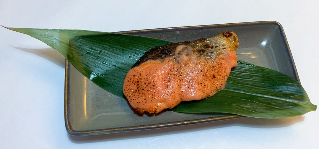 P010. Salmon Mentai Yaki　サーモン明太焼き