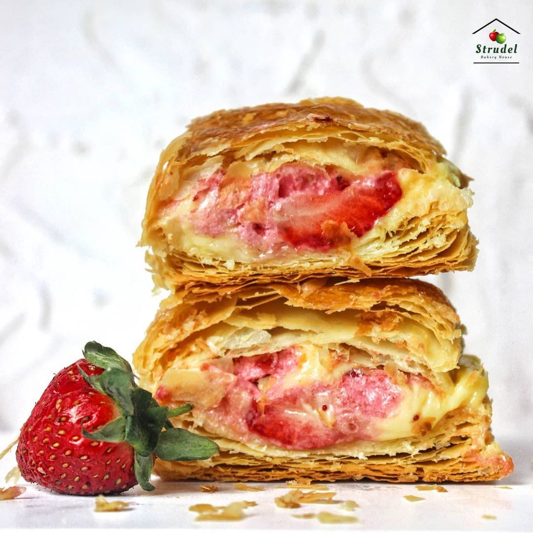 Strudel - Strawberry