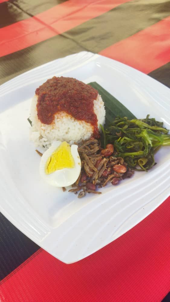 Nasi Lemak Kampung 