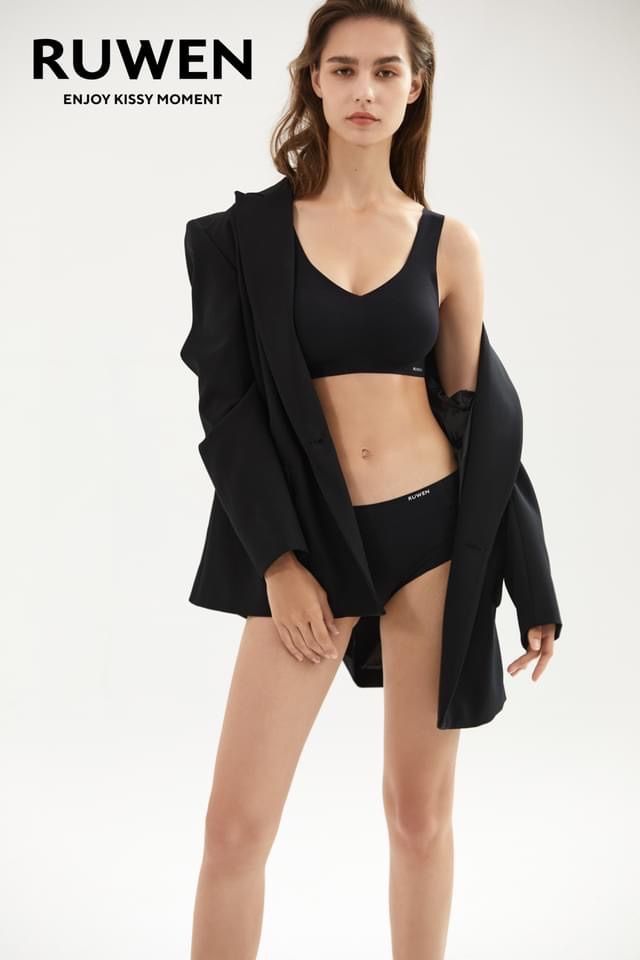 LACE BEAUTY BACK - BLACK (PREORDER)