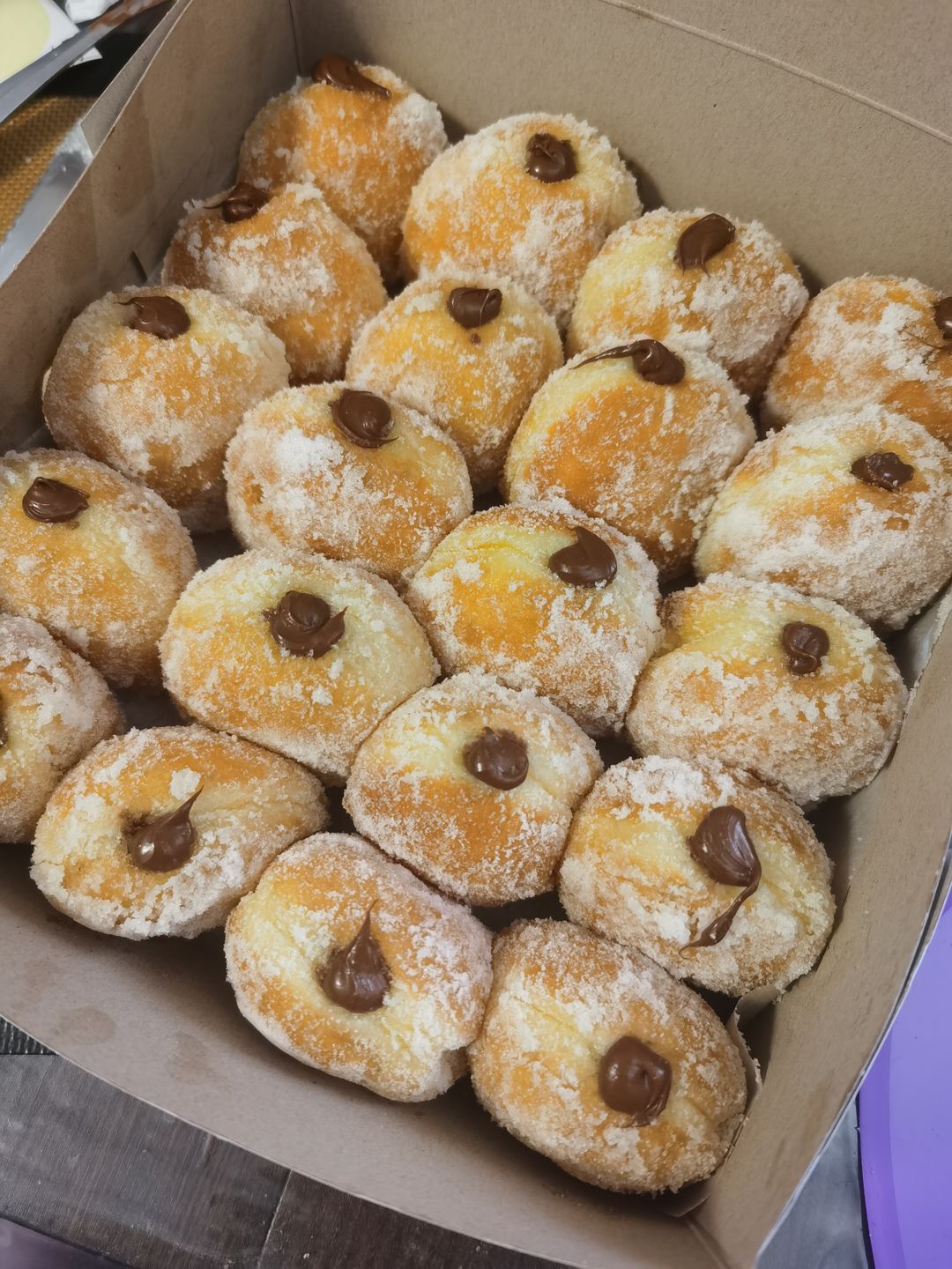 20pcs Mini Stuffed Doughnuts [Nutella]