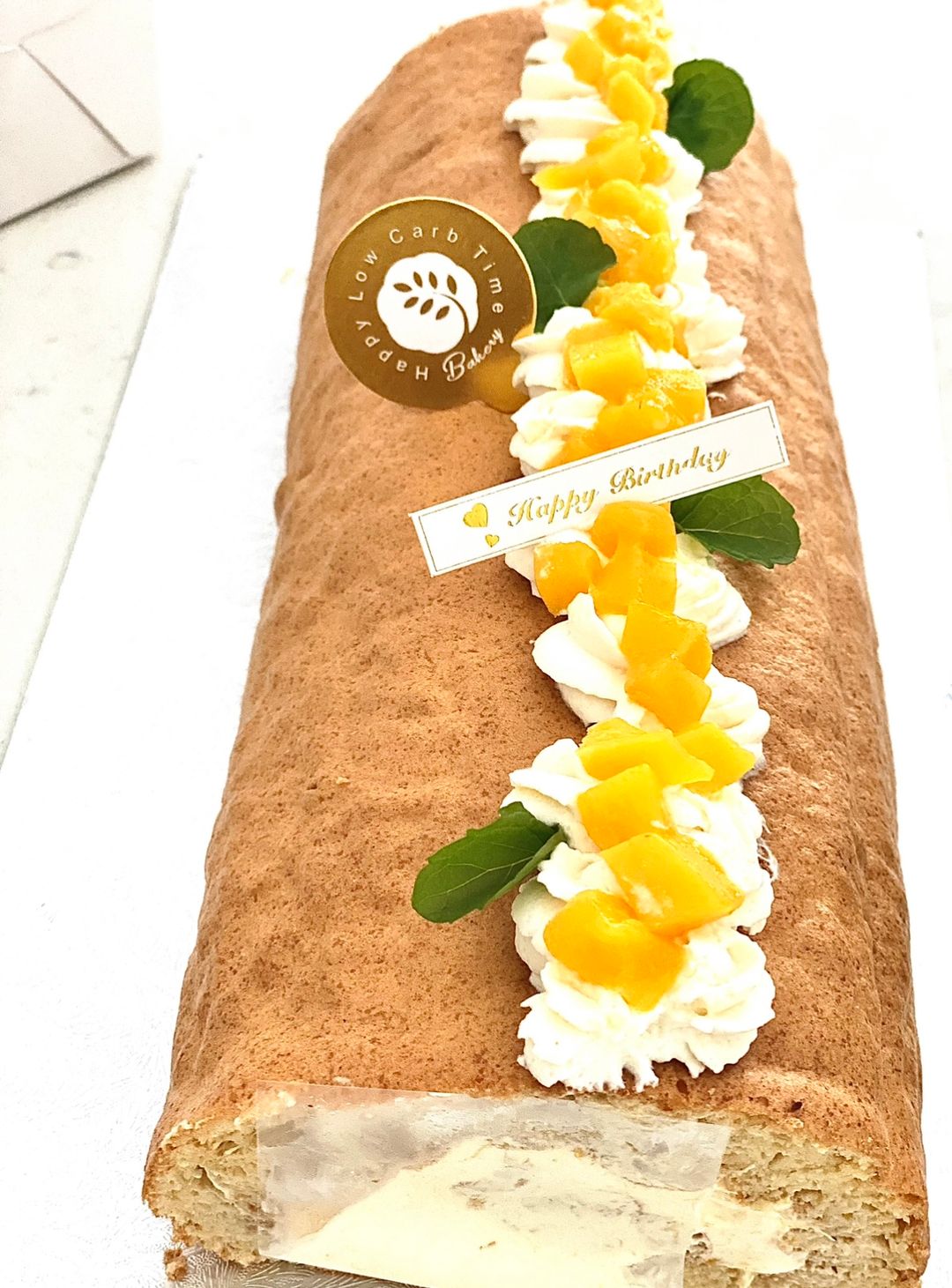 Keto Mango Swiss Roll (Almond flour)