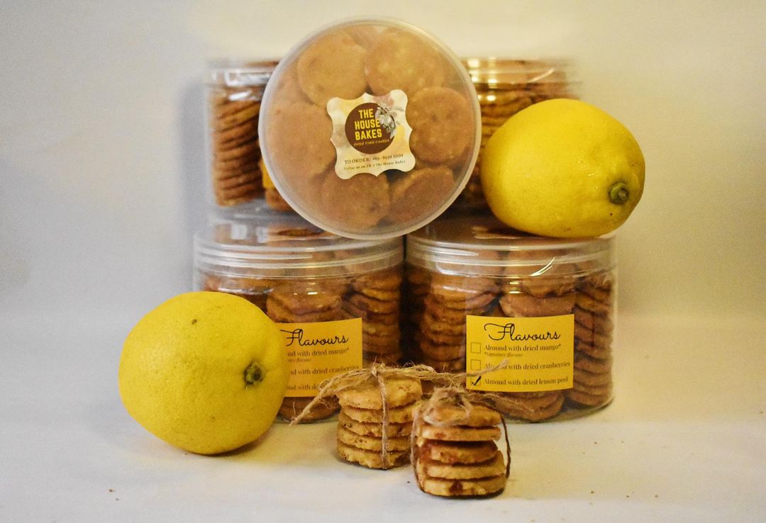 Cookie with almond nuts and lemon peel - container (200gm)
