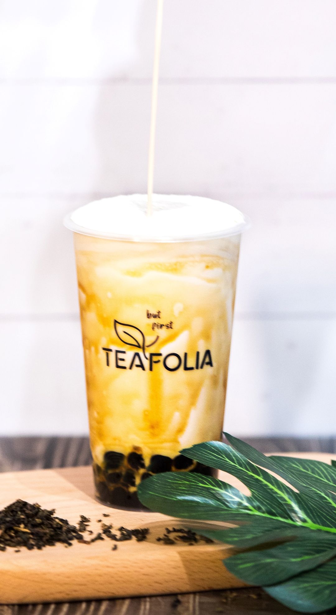 Signature / Oolong / Jasmine/ Matcha / Taro Milk Tea with boba