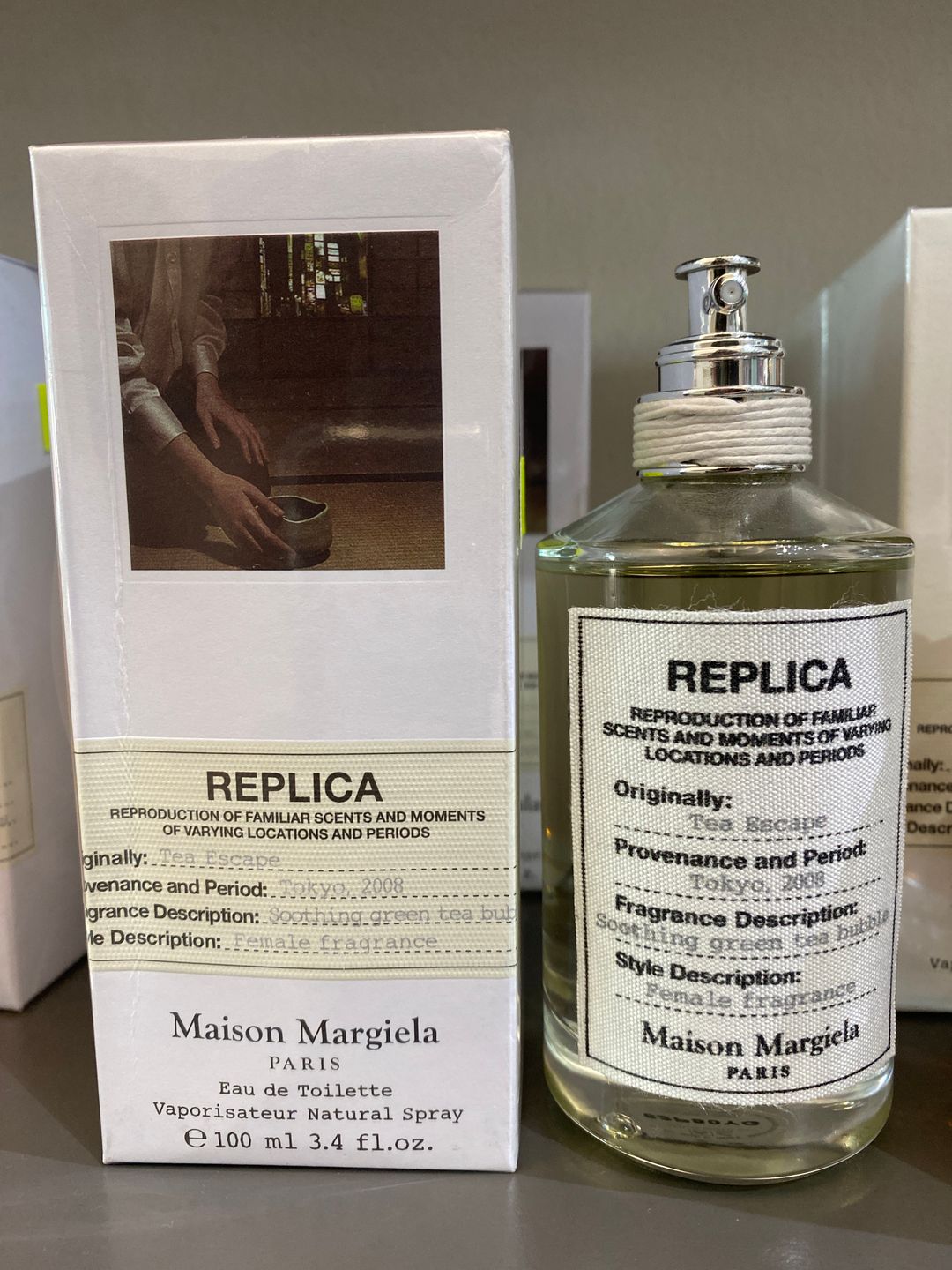 Replica ( Tea escape )