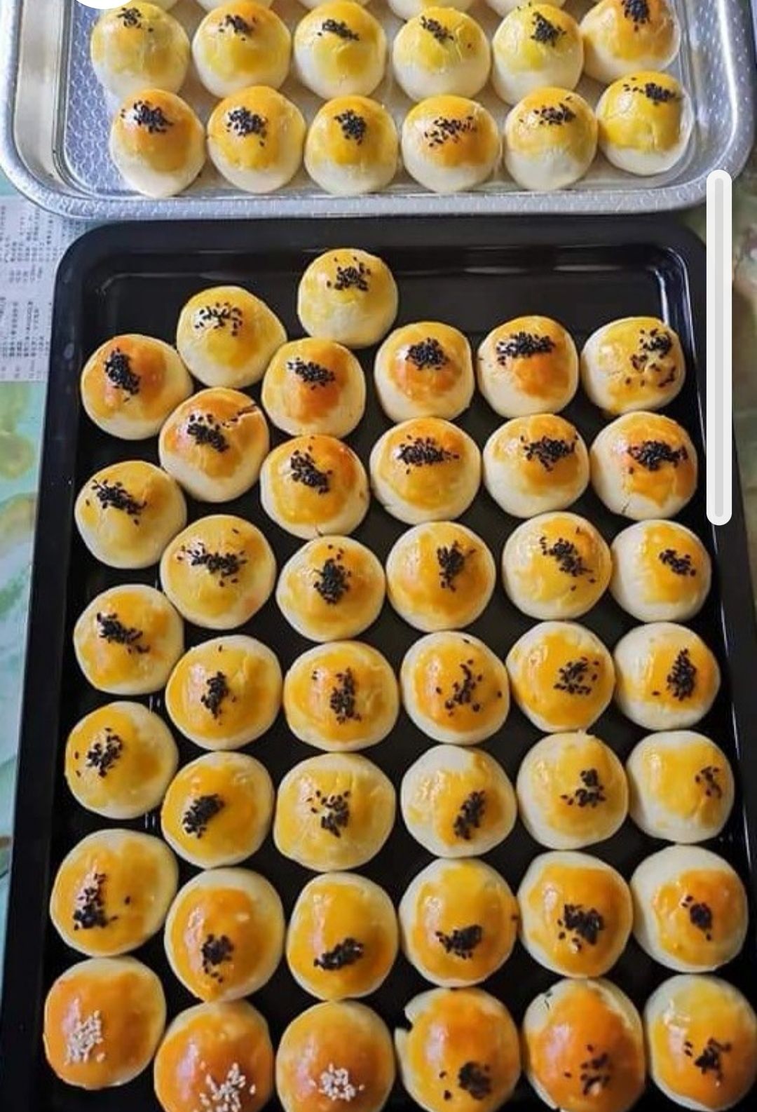 Shanghai yam mooncake