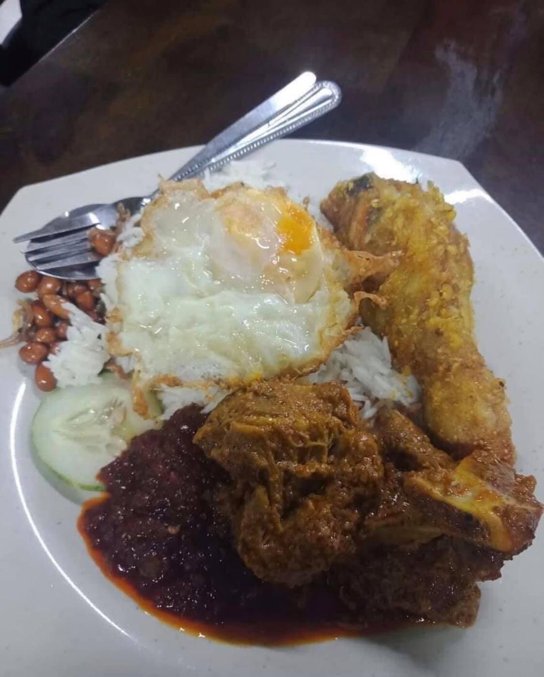 Nasi lemak ayam