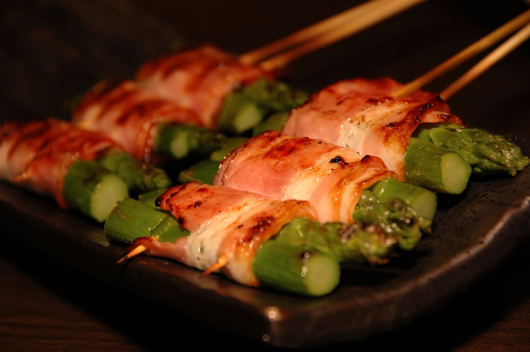 Aspara Becon Maki 