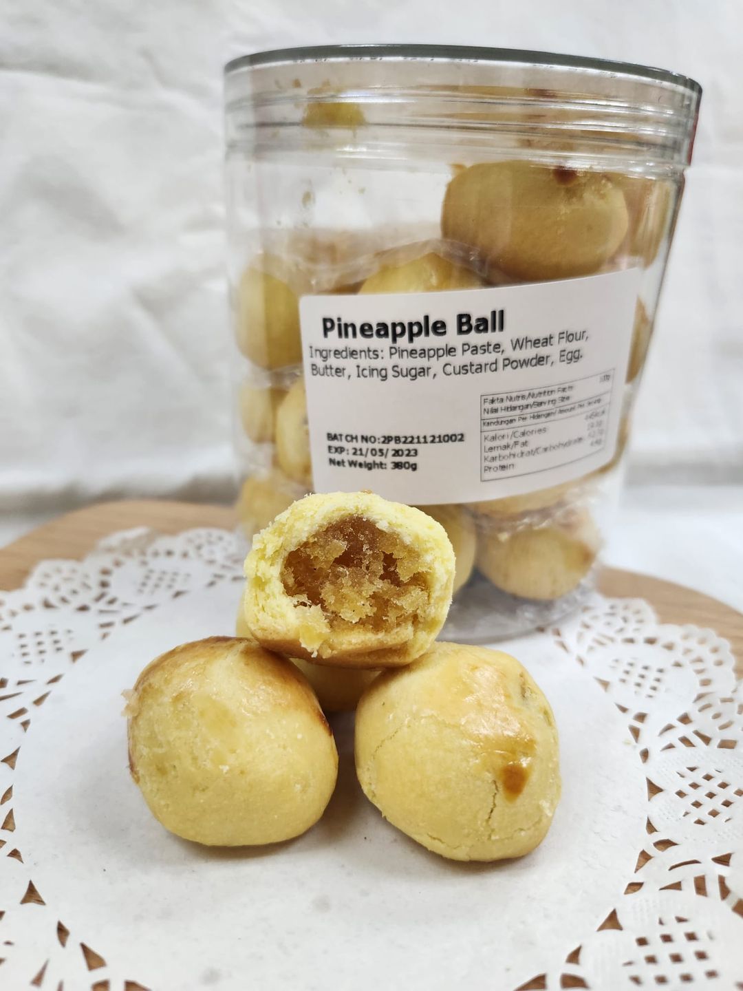 👍🏼👍🏼  PINEAPPLE BALL 黄梨球  380G (HANDMADE)