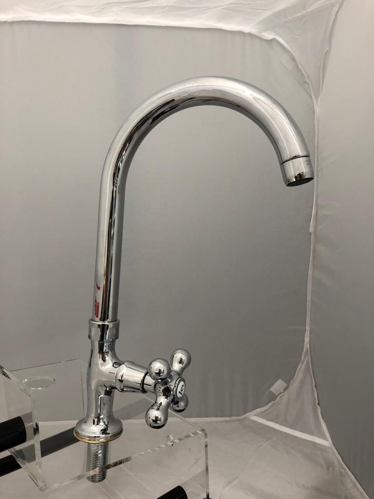 Savil Sink tap - Victory