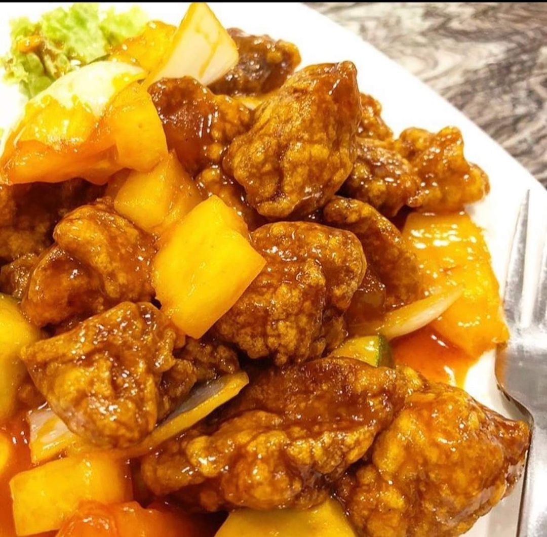 Sauteed Pork in Sweet & Sour Sauce 咕噜肉