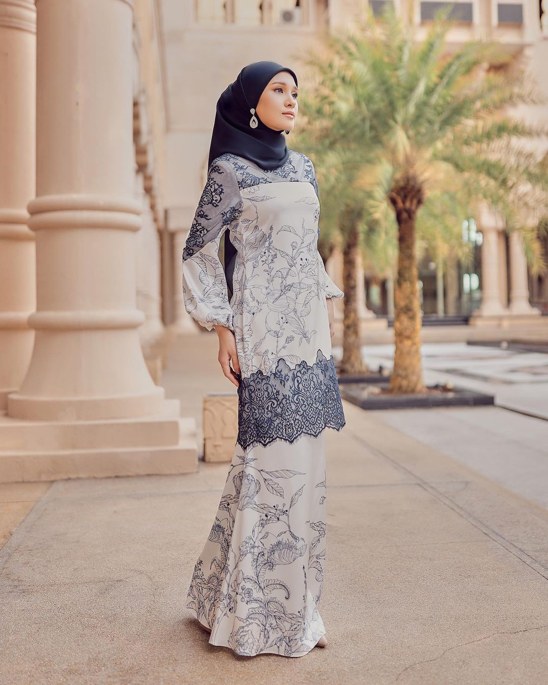 QESMENA LACE KURUNG - NAVY BLUE