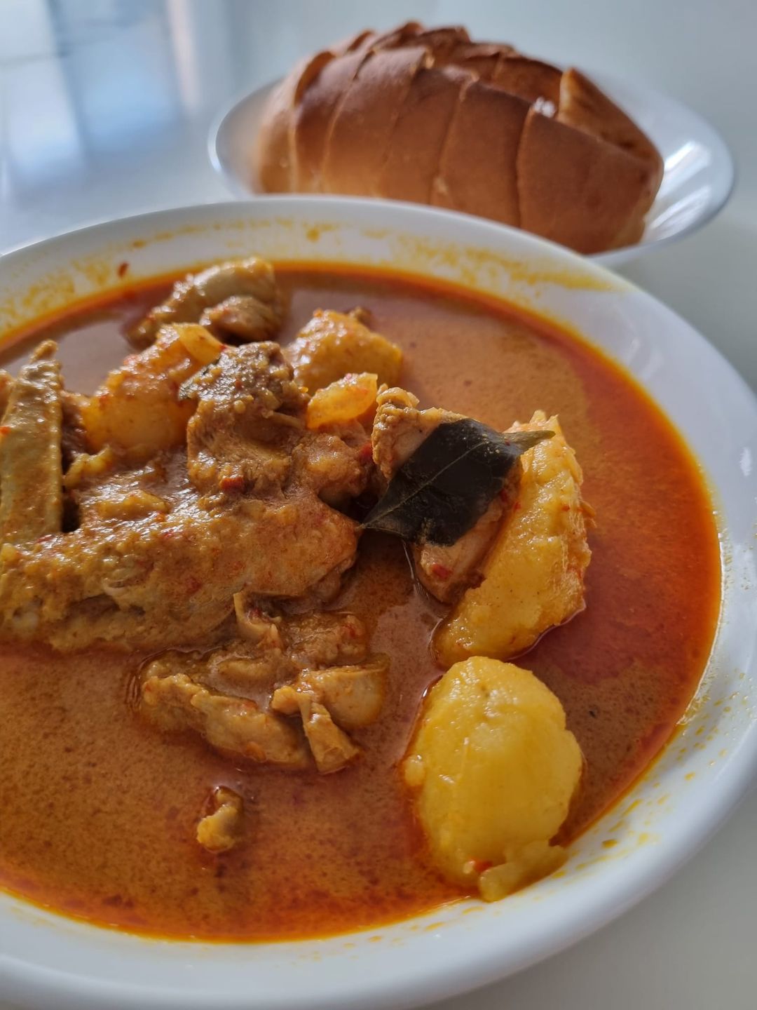 Homemade curry chicken (Good to serve 4-5 pax)