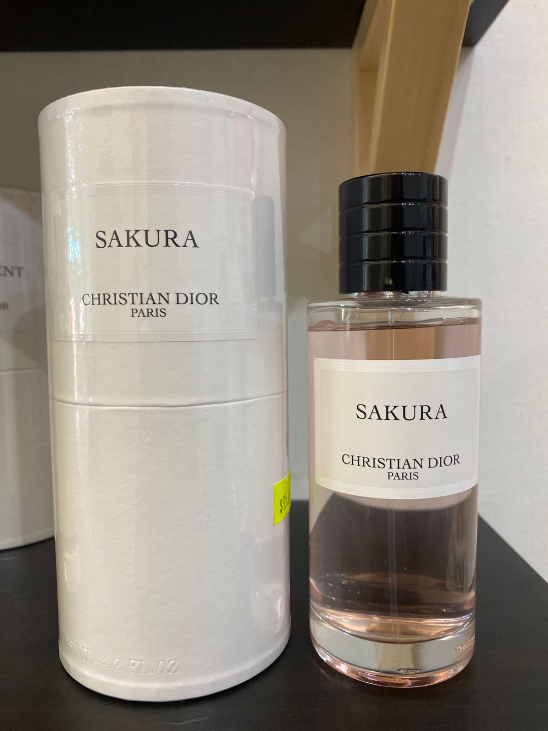 Dior sakura