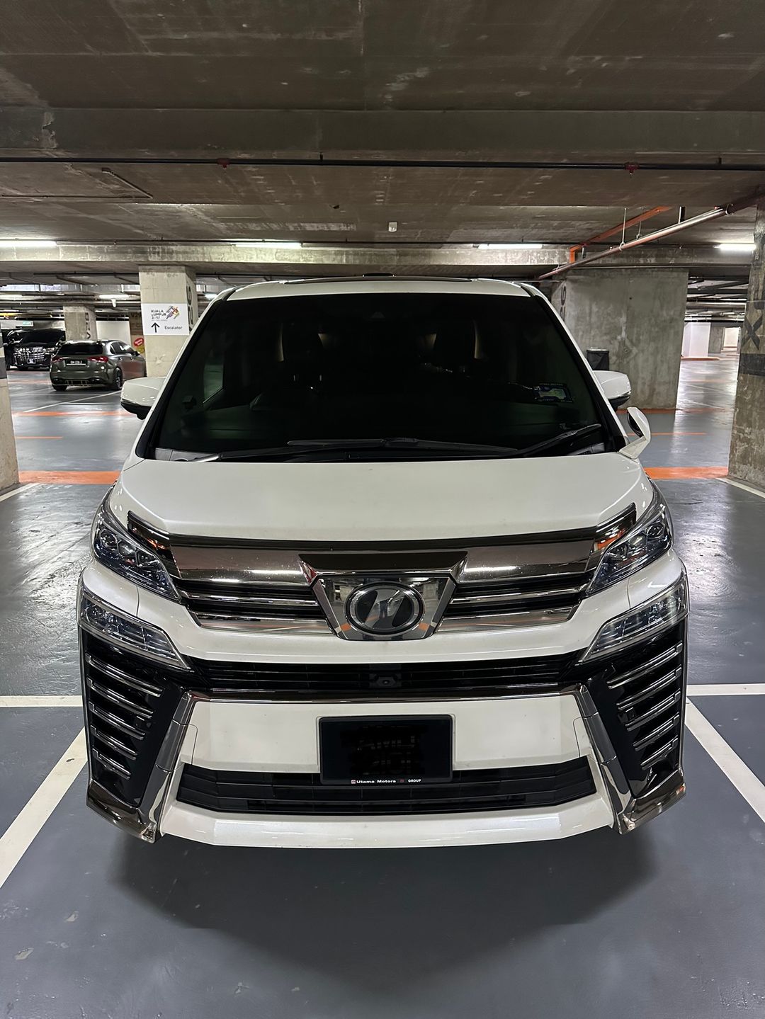 TOYOTA VELLFIRE ZG FACELIFT (PUTIH)