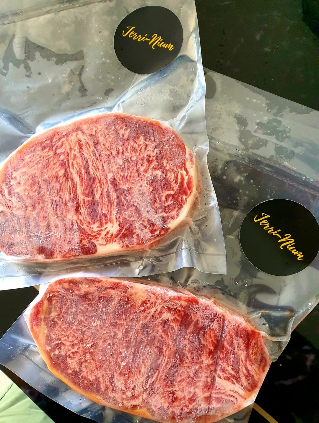 AUS Meltique Beef Striploin 200g/pkt