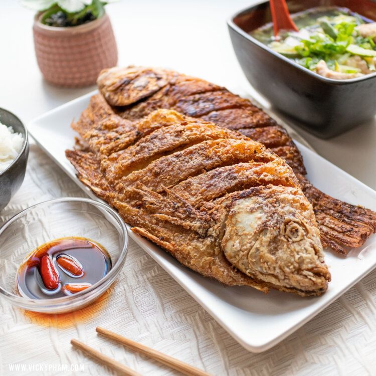 Serveing Fried Fish