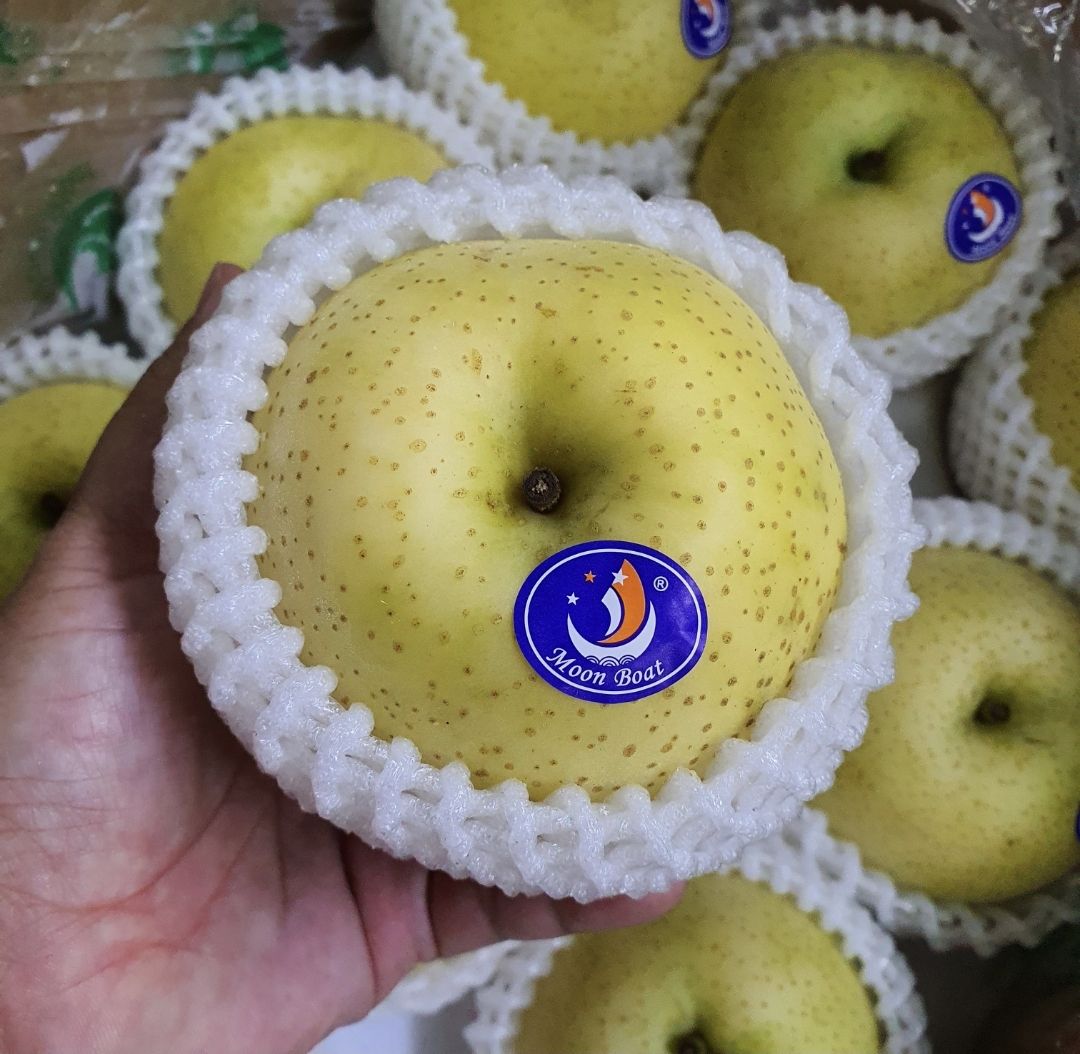 Golden Pear (3 per set)