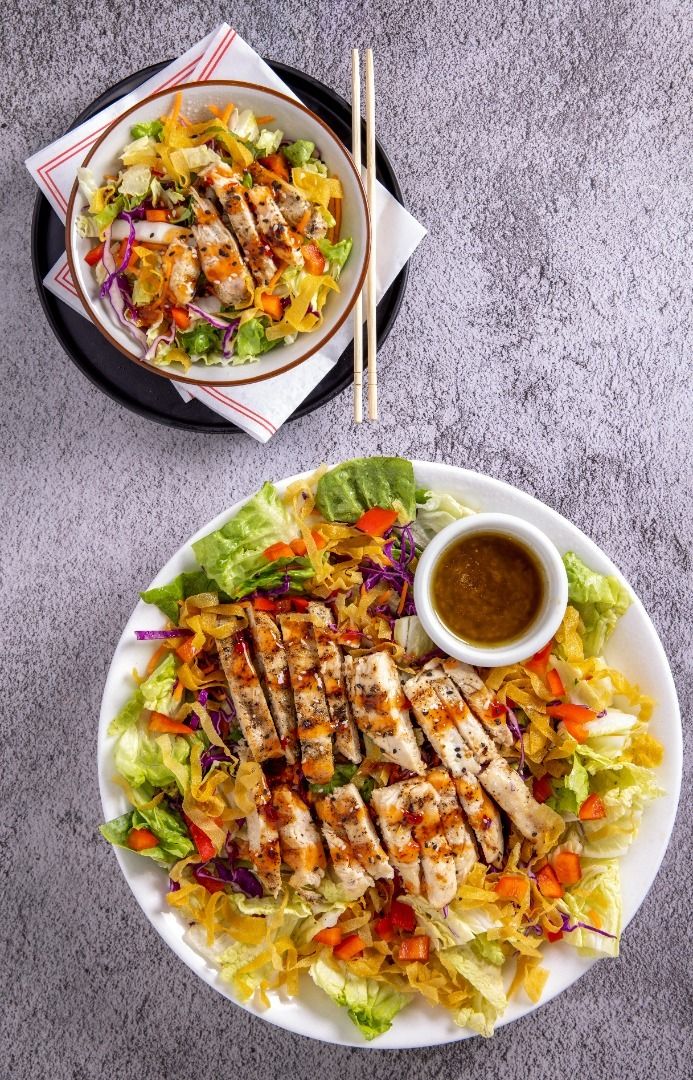 Asian Salad with Grilled Chicken 